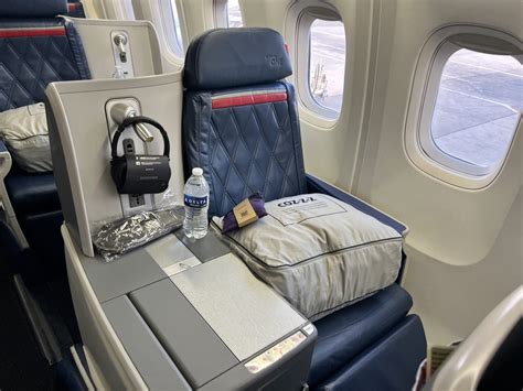 outdated Delta One seat and IFE system aboard Boeing 767-300
