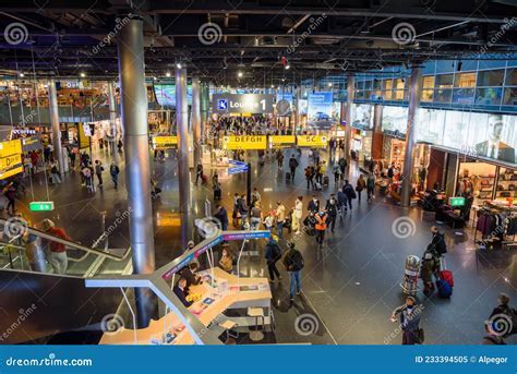 panoramic interior of Amsterdam Schiphol terminal