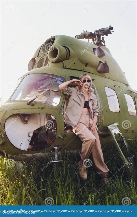 pilot and passengers inside cockpit before helicopter takeoff over Chicago