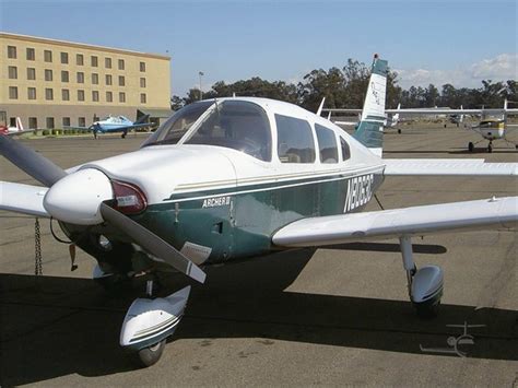 Piper Archer II (1976)