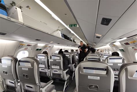 porter airlines e195-e2 cabin interior