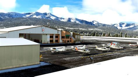 private jet landing at montrose regional airport near telluride
