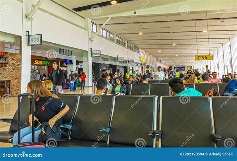 Protest at Mexico City airport demanding accountability from Volaris over flight changes