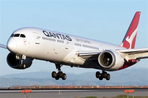 qantas 787 over antarctica en route to chile from australia