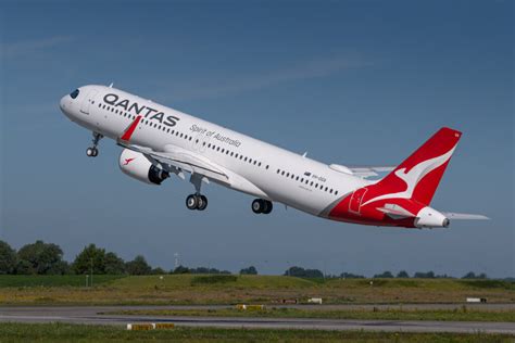 Qantas A321XLR taxiing for domestic departure at Sydney Airport