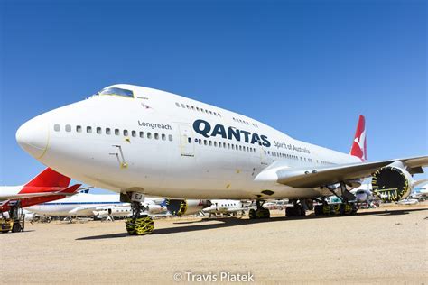 Qantas Boeing 747 VH-OEJ “Wunala” landing at Mojave in July 2020 for final storage