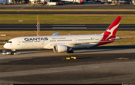 Qantas Boeing 787-9 at Brisbane Airport preparing for transpacific departure