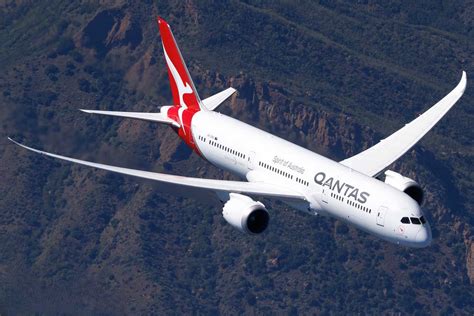 Qantas Perth Rome nonstop flight Boeing 787 European route