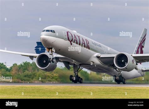 Qatar Airways Boeing 777-300ER parked at Chicago O’Hare airport apron