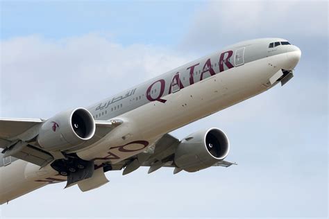 Qatar Airways Boeing 777 long haul flight Indian Ocean route map