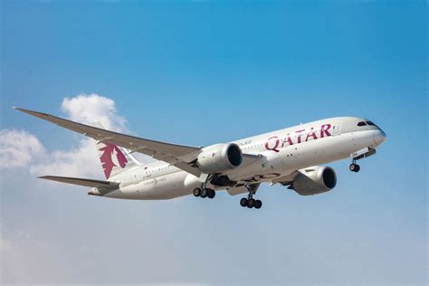 Qatar Airways Boeing 787 Dreamliner long-haul aircraft climbing after takeoff