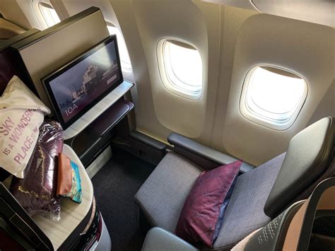 Qatar Airways Qsuite fully enclosed business class suite