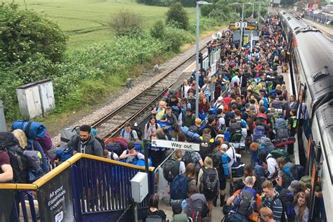 queueing system castle cary glastonbury train station busy crowd
