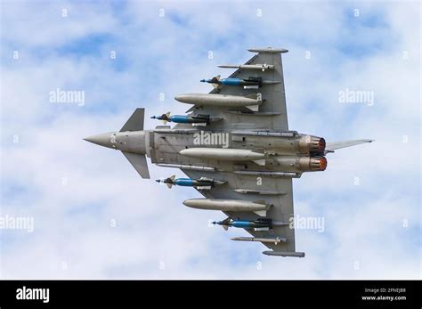 Rafale aircraft displayed with full weapons load during Indo-Pacific airshow event