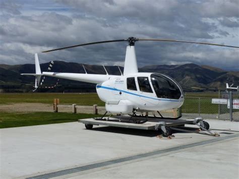 robinson r44 wreckage after mast bumping crash in new zealand