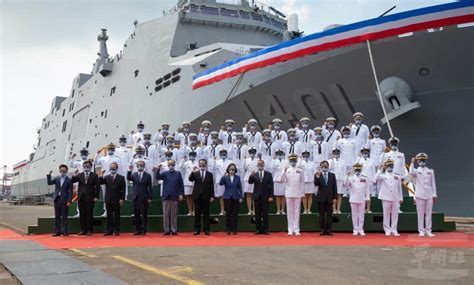 ROC Navy command team overseeing sea trials on bridge of upgraded Chengde frigate