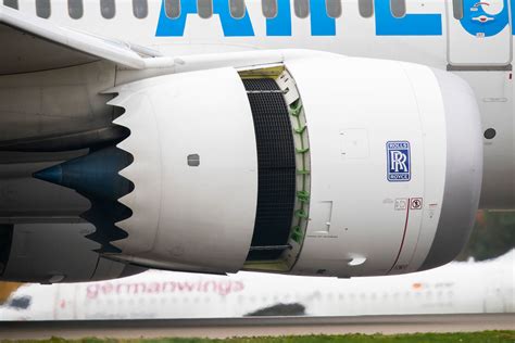 Rolls-Royce Trent 7000 engine on Airbus A330neo wing