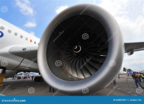 Rolls-Royce Trent XWB engine powering an Airbus A350-1000