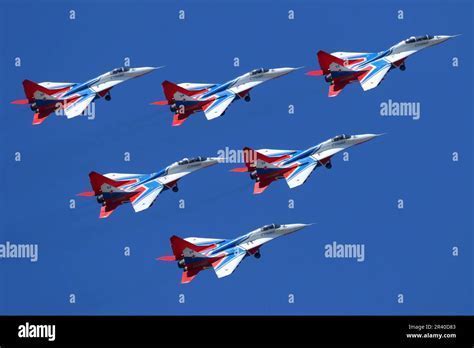 Russia swifts mig-29 Star Formation