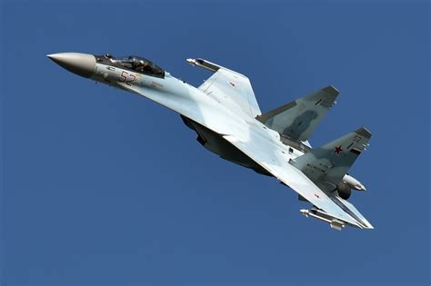 Russian Su-35 fighter jets during aerial combat training 2025