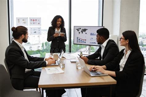 SAA finance team reviewing audit strategy for 2024 filings in internal meeting