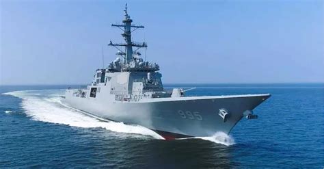 Sejong Daewang class destroyer ROKS Yulgok Yi I South Korea Navy