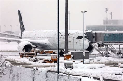 severe thunderstorm grounding aircraft in munich airport june 2025