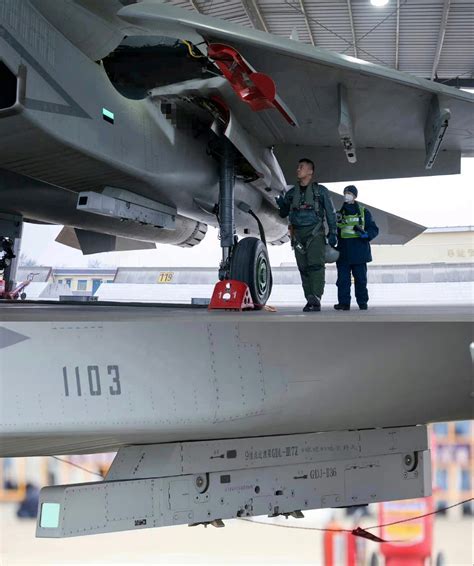 Shenyang J-11 in near-vertical ascent
