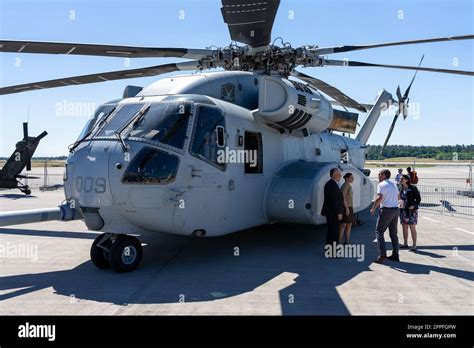 Sikorsky CH53K King Stallion heavy lift helicopter Marine Corps flight