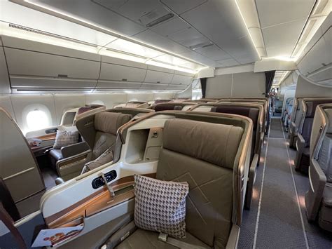 Singapore Airlines Airbus A350 business class cabin sleeping configuration