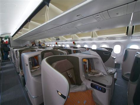 Singapore Airlines Boeing 787-10 business class cabin short haul Asia Pacific