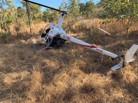 Site of 2024 Robinson R22 crash near Manila, Philippines with recovery crews