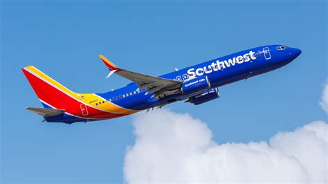 southwest aircraft taxiing at chicago midway airport