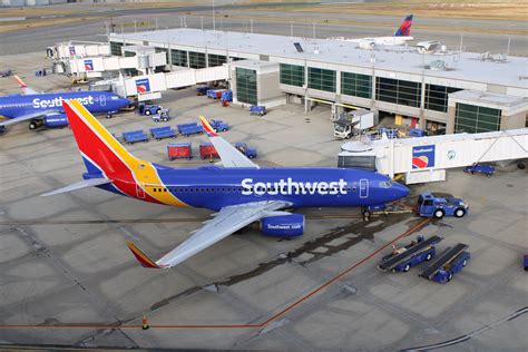 Southwest Airlines Boeing 737-700 fleet lined up at a major US airport