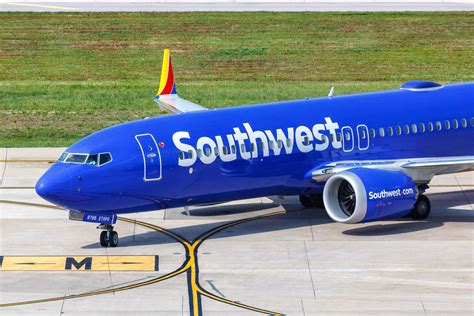 Southwest Airlines Boeing 737 fleet lineup at Dallas Love Field
