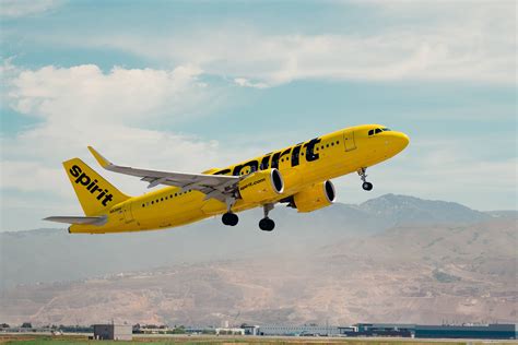 Spirit Airlines Airbus A320 with distinctive yellow livery