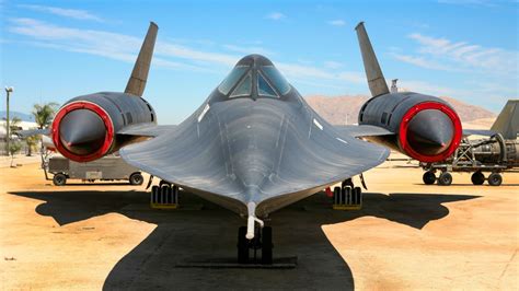 SR-71 titanium skin panels showing heat discoloration