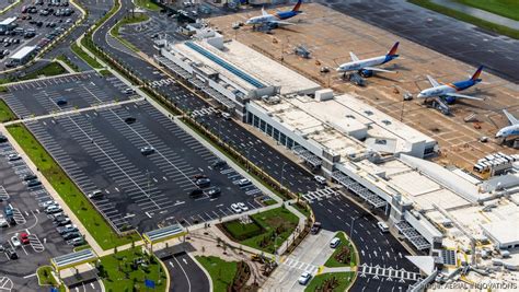 St Pete Clearwater International Airport Allegiant aircraft