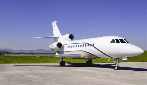stratos jets franchisee office equipped with jet charter software and sales systems
