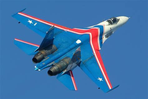 su-27 performing cobra maneuver