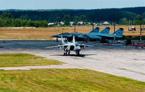 Su-34 training formation departing from Savasleyka airfield