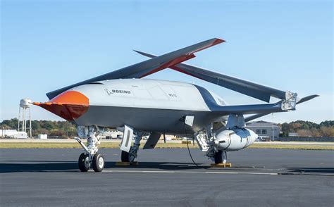 Super Hornet refueled by MQ-25 drone for extended range operations