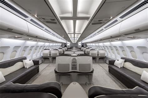 SWISS Airbus A340-300 first class cabin interior transatlantic flight