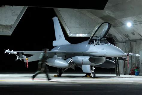 Taiwan Air Force F-16V conducting patrol over eastern Taiwan airspace