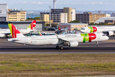 TAP Air Portugal A321LR at Newark Airport on Tarmac