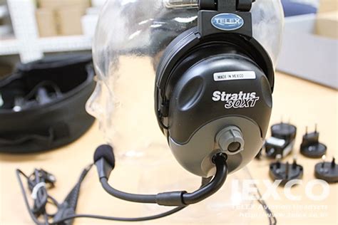 Telex Stratus 30XT