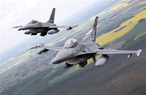 Thai F-16 conducting low-altitude flyby during Cambodia border tensions