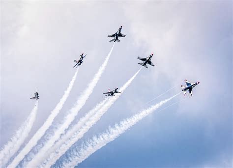 thunderbirds Five-ship Delta Burst