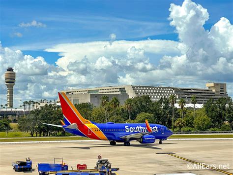 thunderstorm airport delays Southwest aircraft lineup taxiway congestion