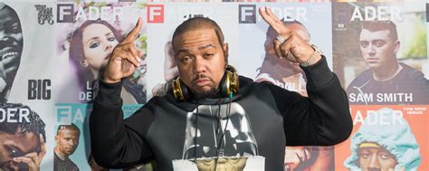 Timbaland creating a hip-hop track from scratch in studio